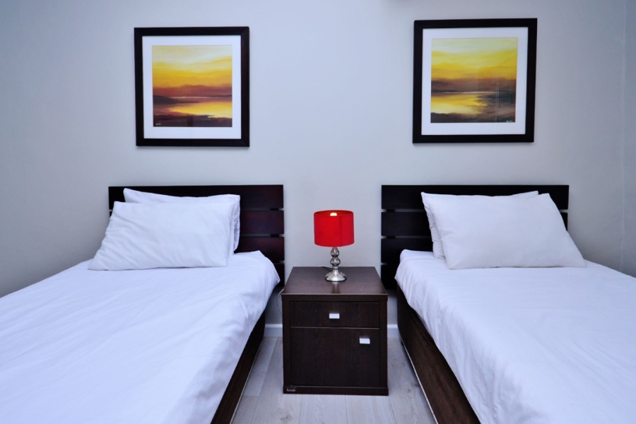 To Let 3 Bedroom Property for Rent in Sea Point Western Cape